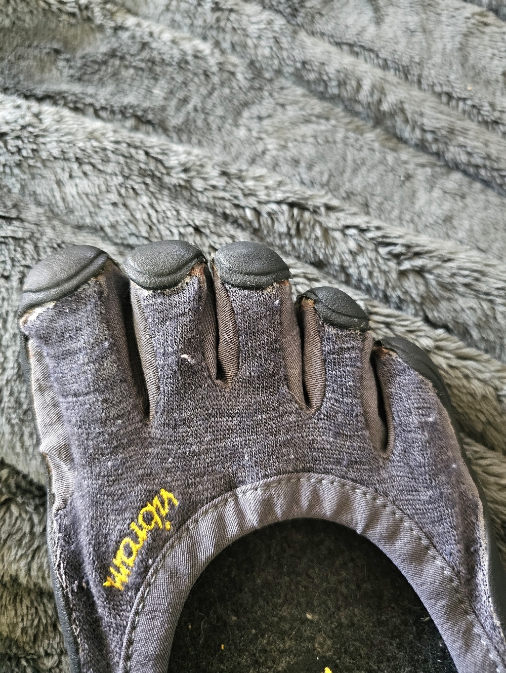 Euro 45 (US Size 11) "SmartWool Next To Skin,Vibram FiveFingers Black Toe Shoes - Picture 2 of 7